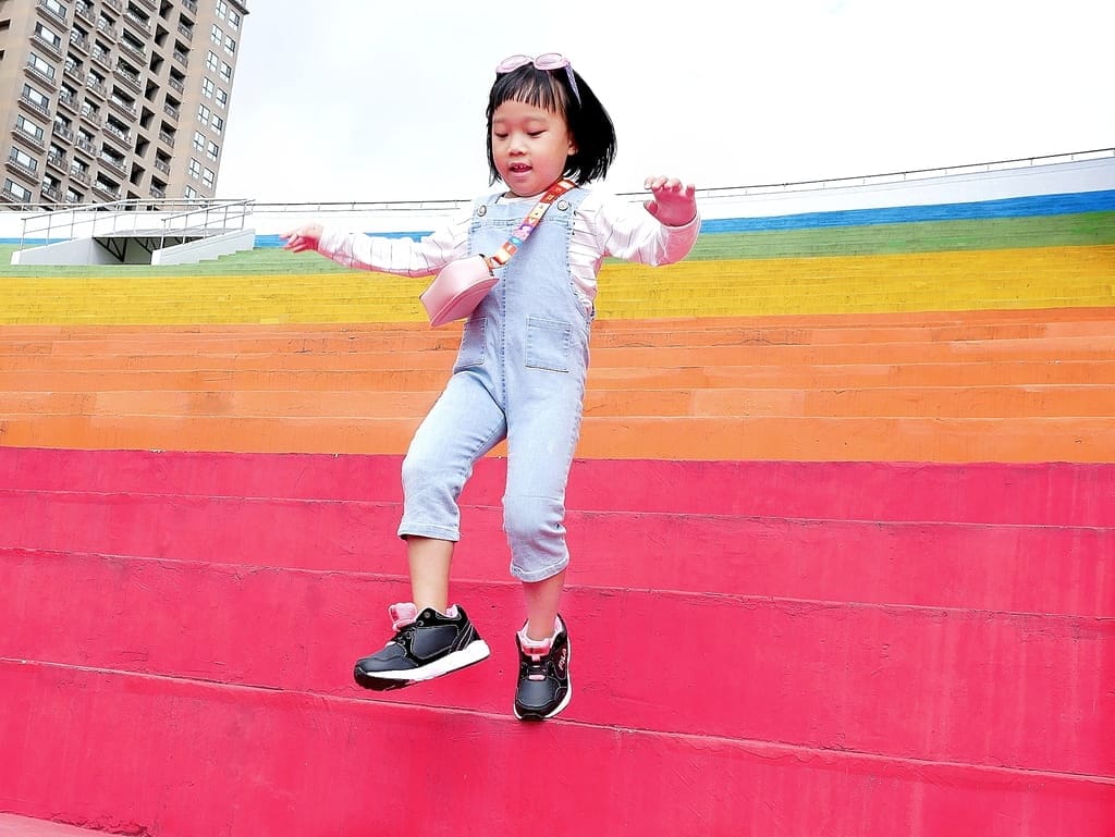 | 童鞋推薦 | FILA Kids 第二代機能運動鞋.踩踏舒適,讓運動自然融入生活! - 第21張圖 | 童鞋推薦 | FILA Kids 第二代機能運動鞋.踩踏舒適,讓運動自然融入生活!