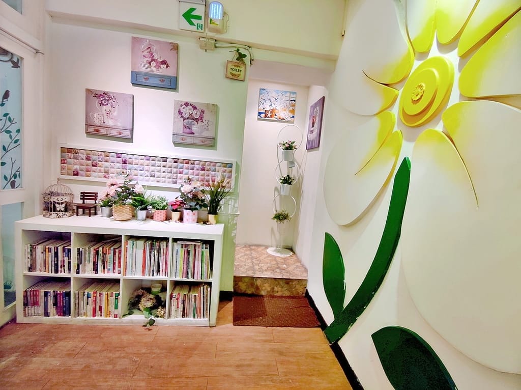 |西門町美食餐廳|Oyami cafe西門店.天使紅蝦套餐.微醺調酒.下午茶約會首選.巷弄內超質感咖啡廳,快約姊妹們來拍好拍滿! - 第5張圖 |西門町美食餐廳|Oyami cafe西門店.天使紅蝦套餐.微醺調酒.下午茶約會首選.巷弄內超質感咖啡廳,快約姊妹們來拍好拍滿!
