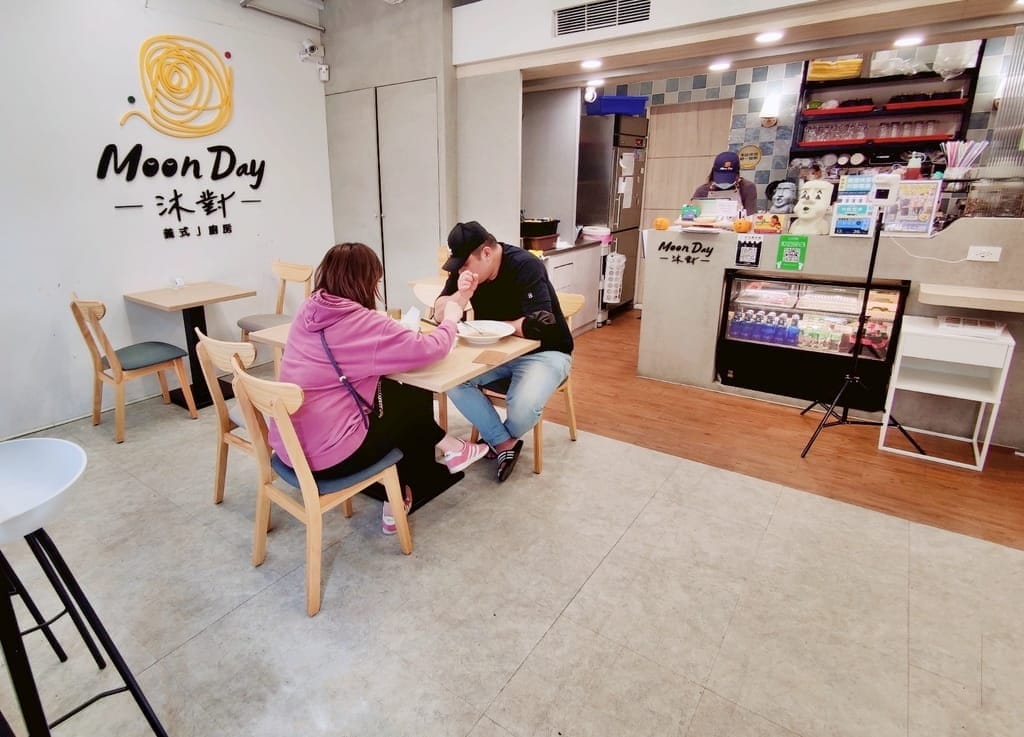 | 東湖義大利麵 | 沐對MoonDay.義式餐點/輕食.超澎湃木盆沙拉.聚餐約會首選,提供WIFI / 插座.平日不限時 - 第5張圖 | 東湖義大利麵 | 沐對MoonDay.義式餐點/輕食.超澎湃木盆沙拉.聚餐約會首選,提供WIFI / 插座.平日不限時