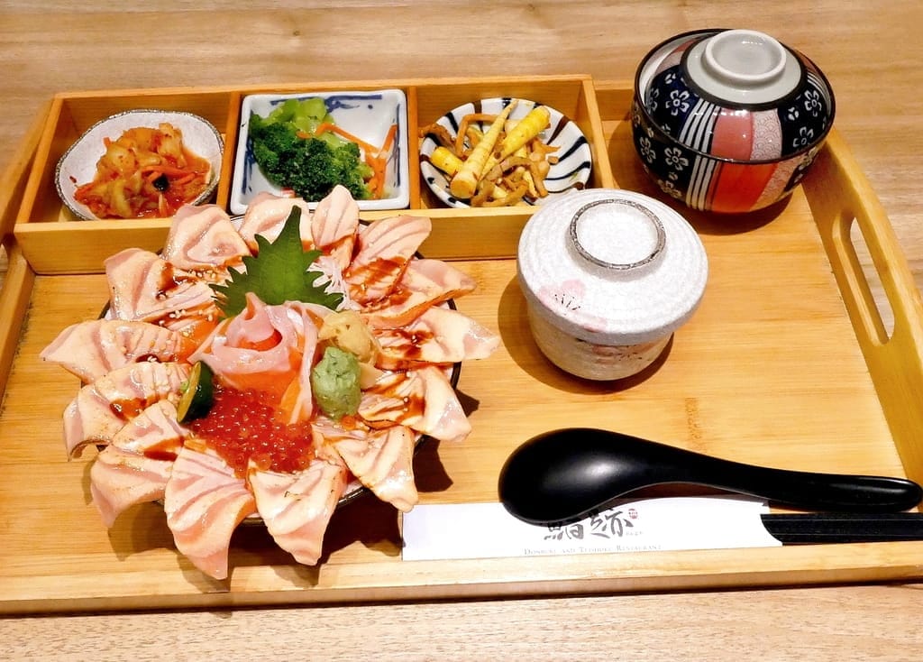 | 板橋日本料理推薦 | 鮨跡日本料理 .無敵澎湃生魚片丼飯.平價美味日式料理 - 第31張圖 | 板橋日本料理推薦 | 鮨跡日本料理 .無敵澎湃生魚片丼飯.平價美味日式料理