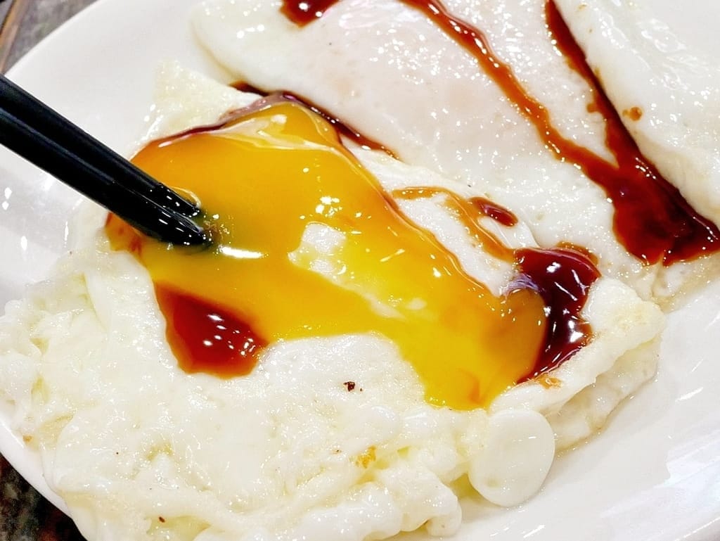 | 中和雞肉飯 | 兩津號雞肉飯(中和店).必點金牌雞肉飯配爆漿荷包蛋!雞肉切盤鮮嫩多汁又涮嘴!中和環球對面 - 第22張圖 | 中和雞肉飯 | 兩津號雞肉飯(中和店).必點金牌雞肉飯配爆漿荷包蛋!雞肉切盤鮮嫩多汁又涮嘴!中和環球對面