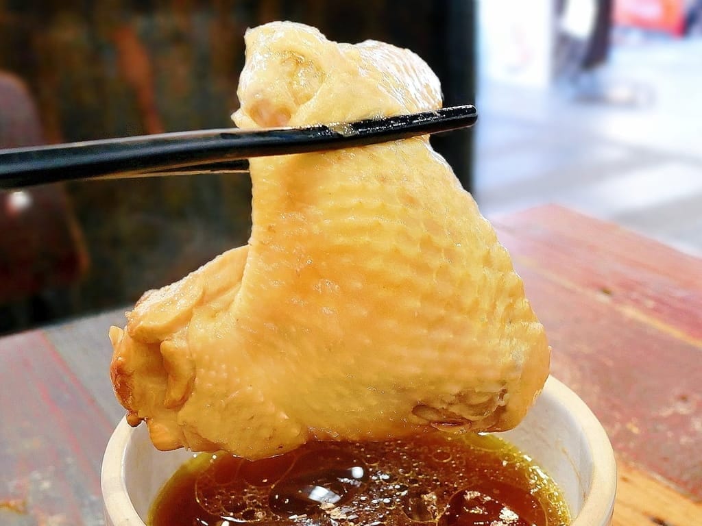 | 中和雞肉飯 | 兩津號雞肉飯(中和店).必點金牌雞肉飯配爆漿荷包蛋!雞肉切盤鮮嫩多汁又涮嘴!中和環球對面 - 第31張圖 | 中和雞肉飯 | 兩津號雞肉飯(中和店).必點金牌雞肉飯配爆漿荷包蛋!雞肉切盤鮮嫩多汁又涮嘴!中和環球對面
