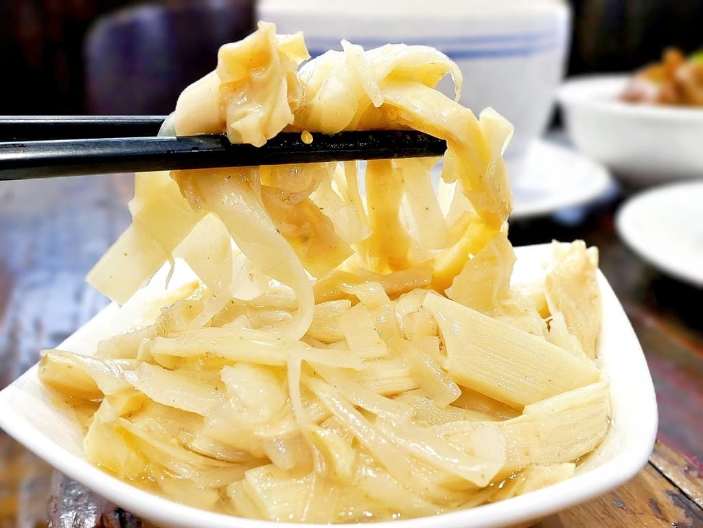 | 中和雞肉飯 | 兩津號雞肉飯(中和店).必點金牌雞肉飯配爆漿荷包蛋!雞肉切盤鮮嫩多汁又涮嘴!中和環球對面 - 第24張圖 | 中和雞肉飯 | 兩津號雞肉飯(中和店).必點金牌雞肉飯配爆漿荷包蛋!雞肉切盤鮮嫩多汁又涮嘴!中和環球對面