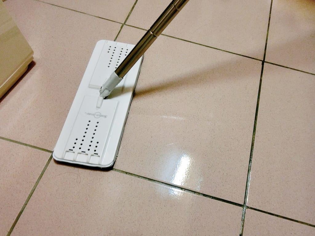 | 居家打掃| 3M 百利免手洗平板拖把刮水桶．省力又快速輕鬆打掃．拖地免沾手好便利！3M試用大隊招募中．快來一起報名吧！