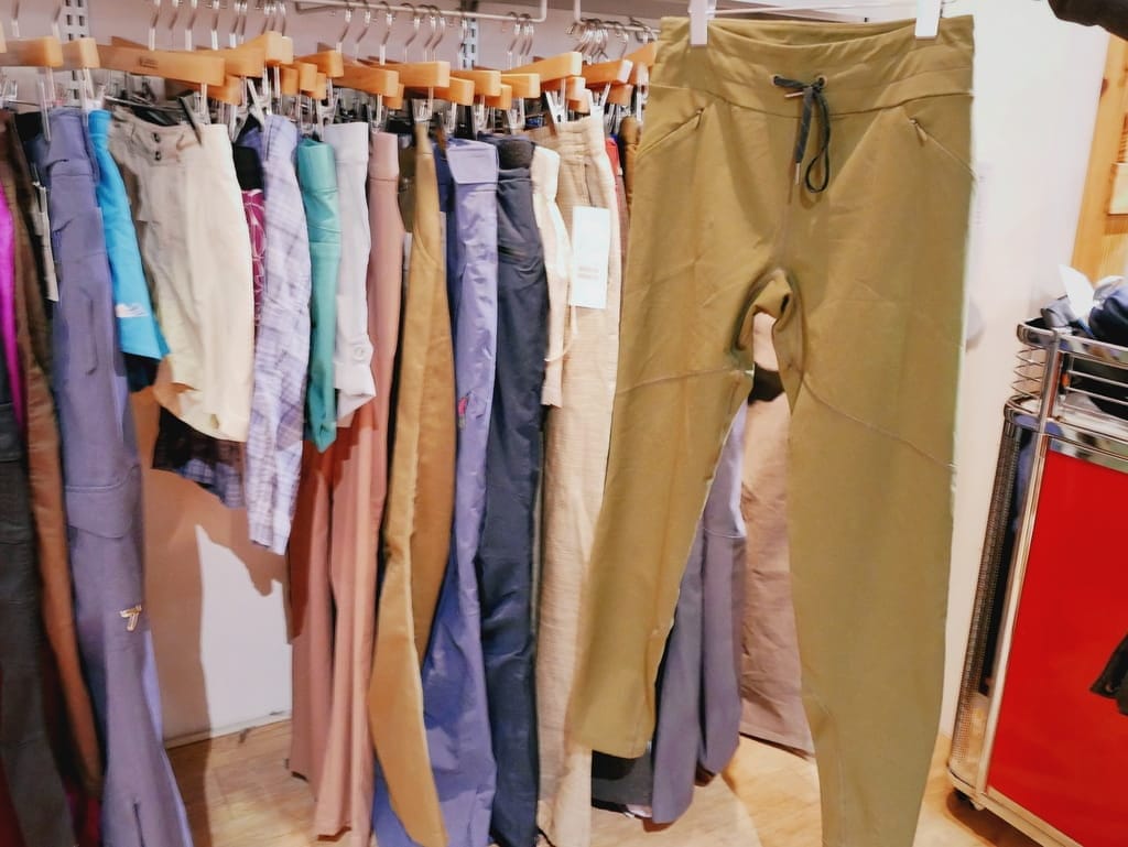 |限量破盤優惠|2022 Lebags俊嶽家族聯合特賣會.在台北東區.Columbia、TUMI、True Religion、KANGOL、SOREL聯手出擊.超低價只要1折起 - 第47張圖 |限量破盤優惠|2022 Lebags俊嶽家族聯合特賣會.在台北東區.Columbia、TUMI、True Religion、KANGOL、SOREL聯手出擊.超低價只要1折起