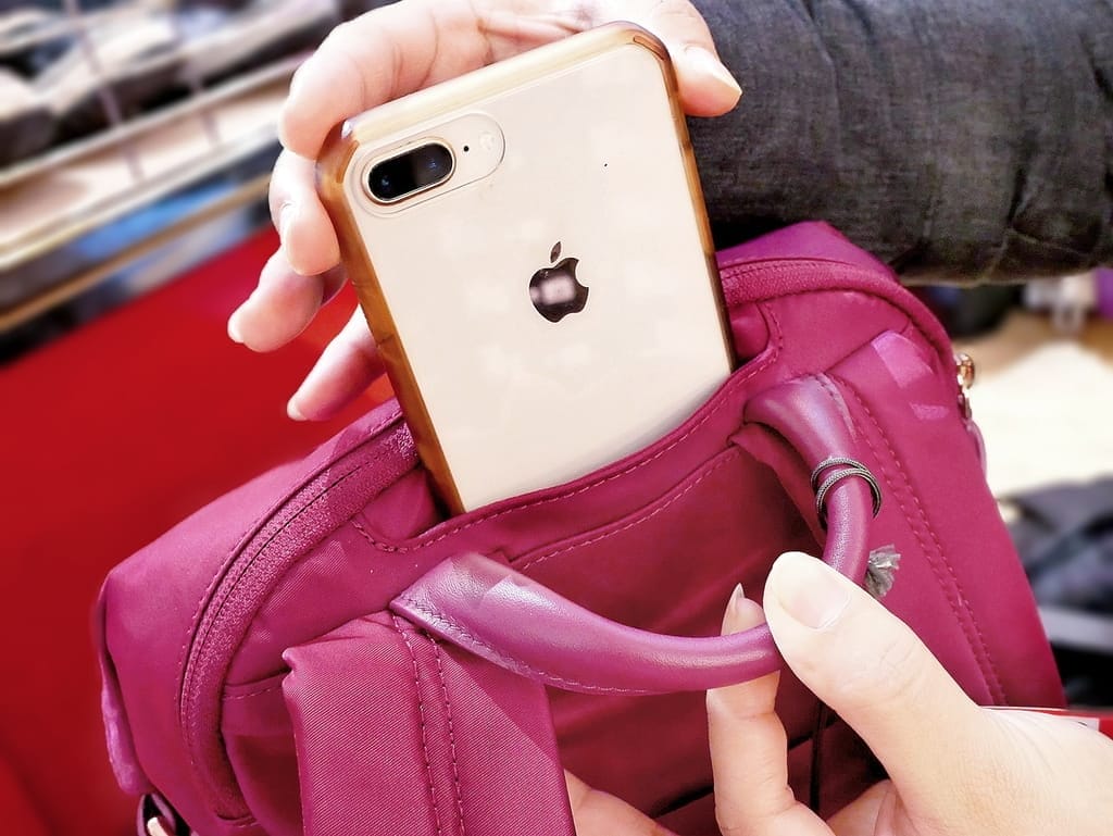 |限量破盤優惠|2022 Lebags俊嶽家族聯合特賣會.在台北東區.Columbia、TUMI、True Religion、KANGOL、SOREL聯手出擊.超低價只要1折起 - 第33張圖 |限量破盤優惠|2022 Lebags俊嶽家族聯合特賣會.在台北東區.Columbia、TUMI、True Religion、KANGOL、SOREL聯手出擊.超低價只要1折起
