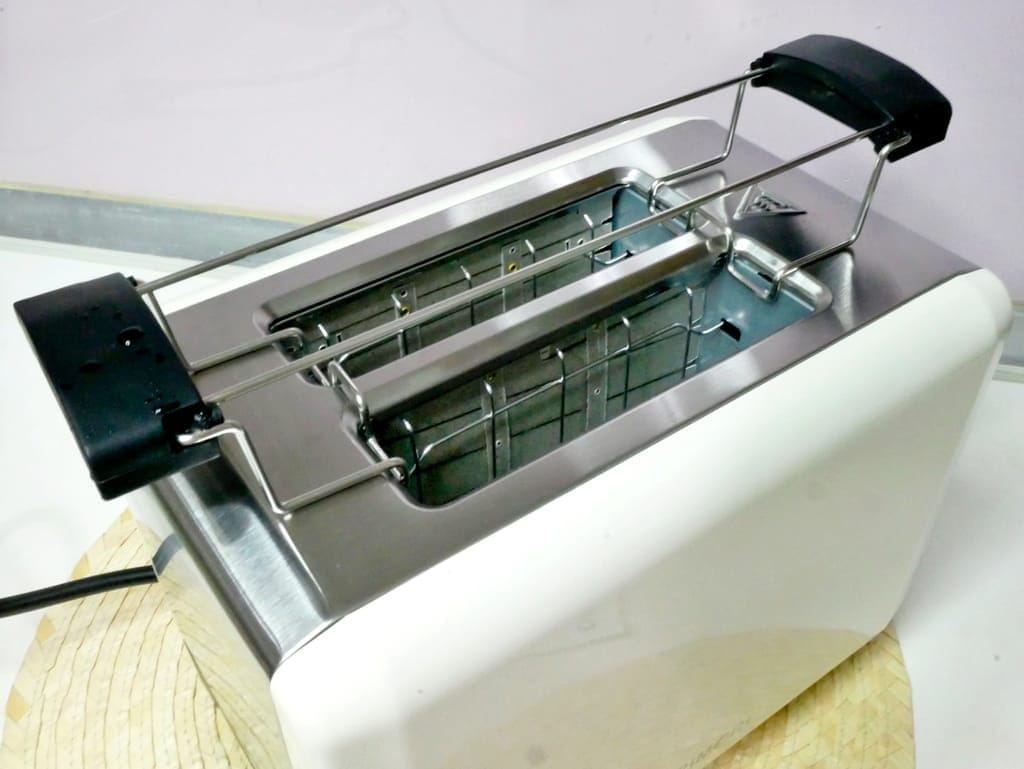 |烤吐司機推薦|富力森FURIMORI 好用多功能烤麵包機,貝果、可頌也能烤!輕鬆完成元氣早餐 - 第9張圖 |烤吐司機推薦|富力森FURIMORI 好用多功能烤麵包機,貝果、可頌也能烤!輕鬆完成元氣早餐