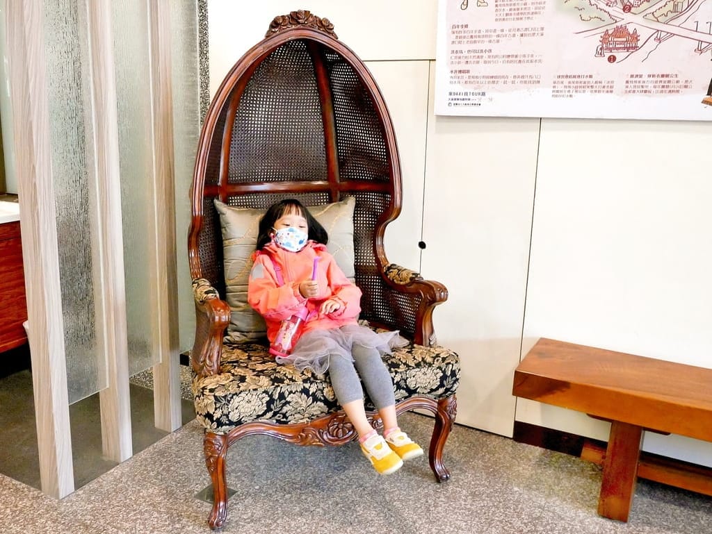|桃園親子二日遊|大溪老城四季行館,絕美景觀民宿秘境,桃園經典的旅遊景點.隨處可見古色古香的街道、老宅 - 第38張圖 |桃園親子二日遊|大溪老城四季行館,絕美景觀民宿秘境,桃園經典的旅遊景點.隨處可見古色古香的街道、老宅