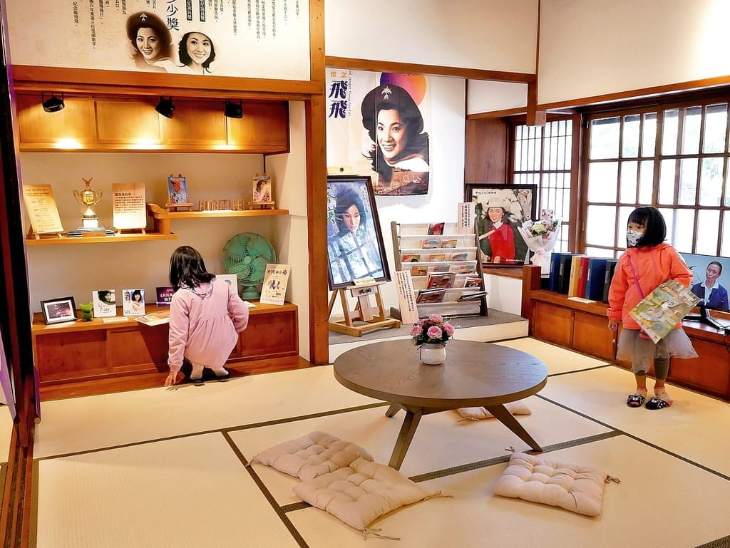 |桃園親子二日遊|大溪老城四季行館,絕美景觀民宿秘境,桃園經典的旅遊景點.隨處可見古色古香的街道、老宅 - 第48張圖 |桃園親子二日遊|大溪老城四季行館,絕美景觀民宿秘境,桃園經典的旅遊景點.隨處可見古色古香的街道、老宅