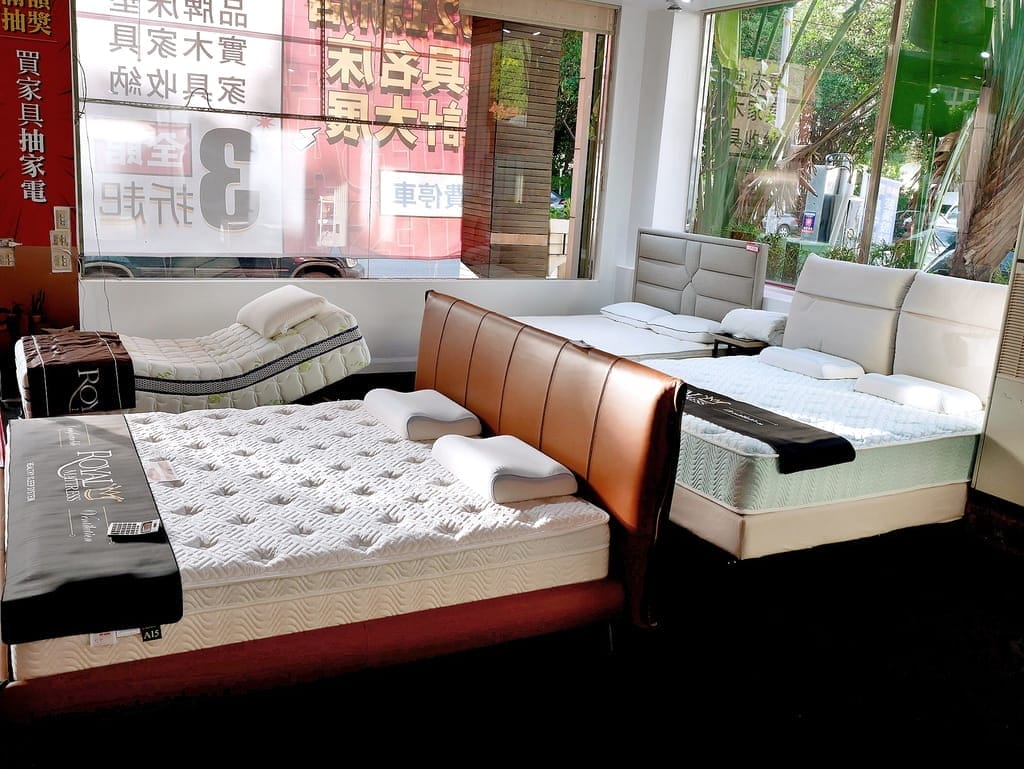 |新北家具推薦|新店展覽館.床墊 / 沙發 / 床架等家具.提供客製化服務,超多高質感設計家具.台北家具展覽特賣! - 第32張圖 |新北家具推薦|新店展覽館.床墊 / 沙發 / 床架等家具.提供客製化服務,超多高質感設計家具.台北家具展覽特賣!
