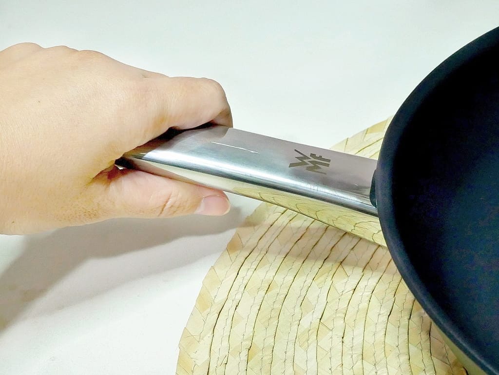 | 開箱 | WMF Steak Profi牛排專用陶瓷平底煎鍋.主廚御用-極致德國工藝,美味牛排自己煎也可以,在家享用大餐! - 第11張圖 | 開箱 | WMF Steak Profi牛排專用陶瓷平底煎鍋.主廚御用-極致德國工藝,美味牛排自己煎也可以,在家享用大餐!