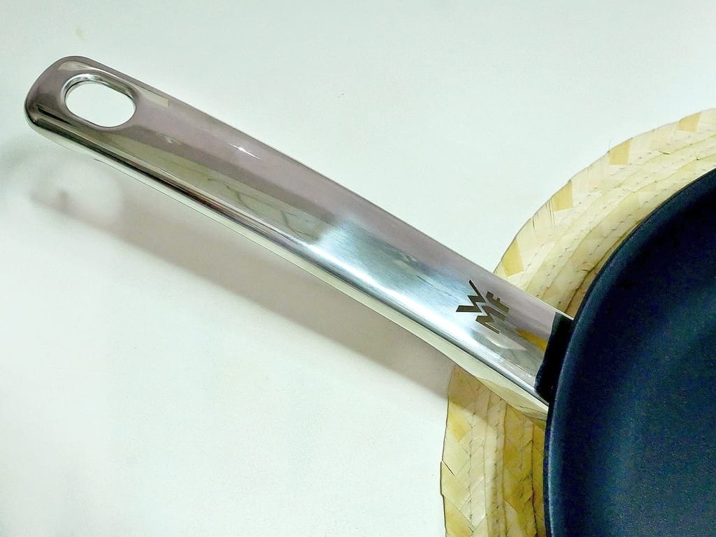 | 開箱 | WMF Steak Profi牛排專用陶瓷平底煎鍋.主廚御用-極致德國工藝,美味牛排自己煎也可以,在家享用大餐! - 第10張圖 | 開箱 | WMF Steak Profi牛排專用陶瓷平底煎鍋.主廚御用-極致德國工藝,美味牛排自己煎也可以,在家享用大餐!