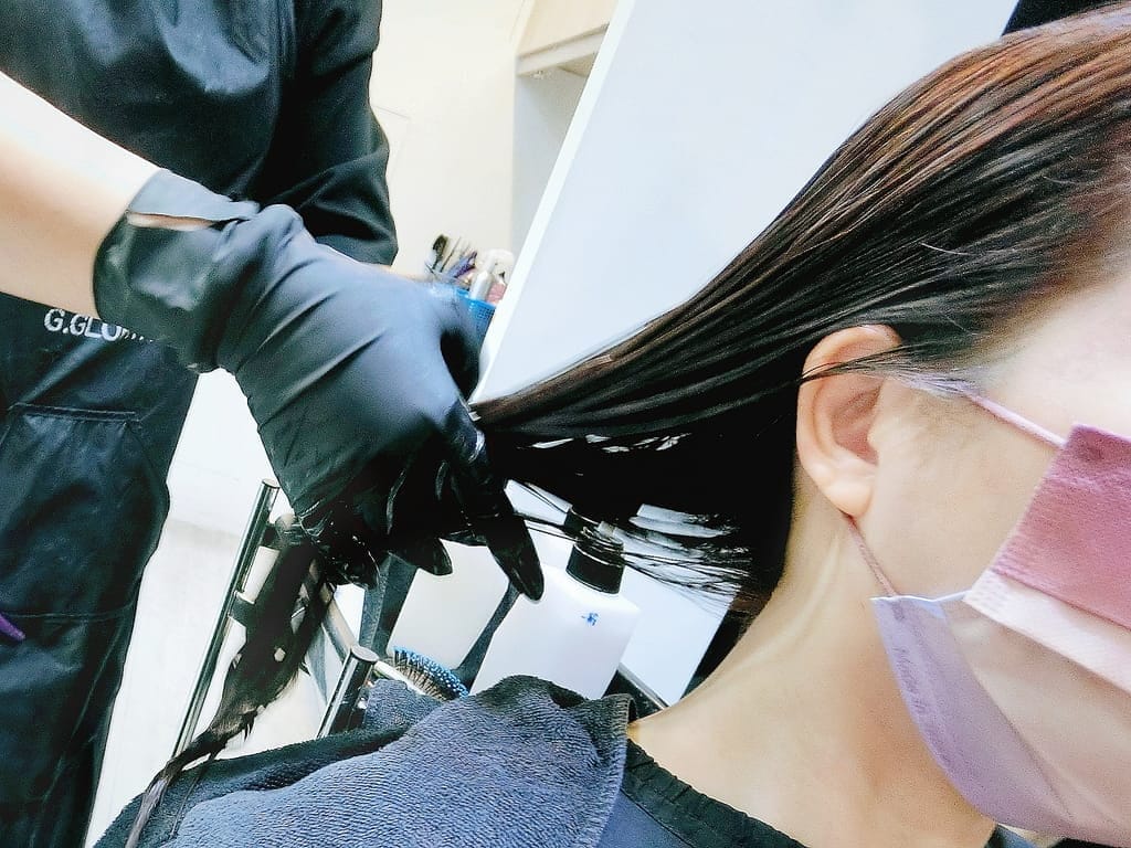 | 台北染髮推薦 | FIN Hair Salon,若隱若現的氣質挑染.大玩髮色指定設計師Freya - 第33張圖 | 台北染髮推薦 | FIN Hair Salon,若隱若現的氣質挑染.大玩髮色指定設計師Freya