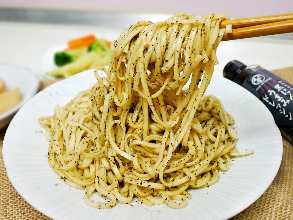 ｜ 家中必備醬料推薦｜宮崎黑蒜頭美味調味醬-蒜頭風味．宮崎黑蒜頭美味調味醬-黑芝麻風味，餐桌上少不了它，家庭主婦推薦必買，快速製作美味料理！