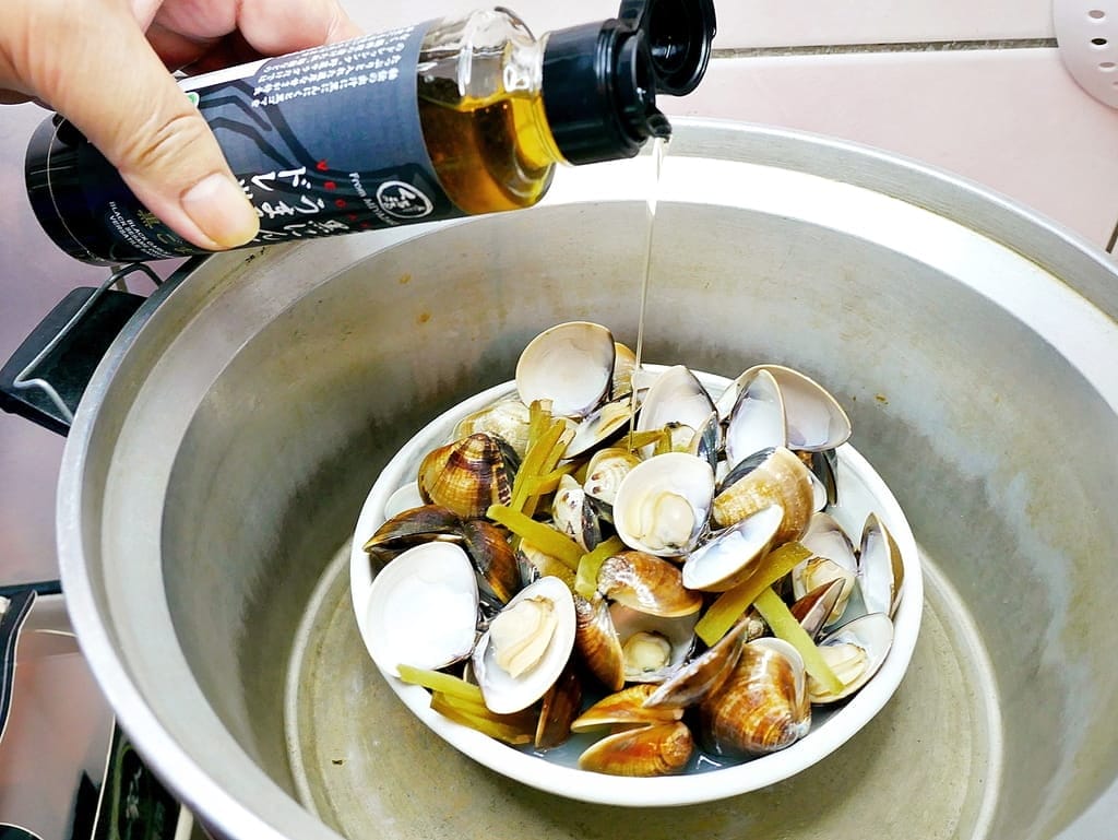 ｜ 家中必備醬料推薦｜宮崎黑蒜頭美味調味醬-蒜頭風味．宮崎黑蒜頭美味調味醬-黑芝麻風味，餐桌上少不了它，家庭主婦推薦必買，快速製作美味料理！