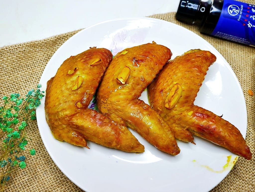 ｜ 家中必備醬料推薦｜宮崎黑蒜頭美味調味醬-蒜頭風味．宮崎黑蒜頭美味調味醬-黑芝麻風味，餐桌上少不了它，家庭主婦推薦必買，快速製作美味料理！