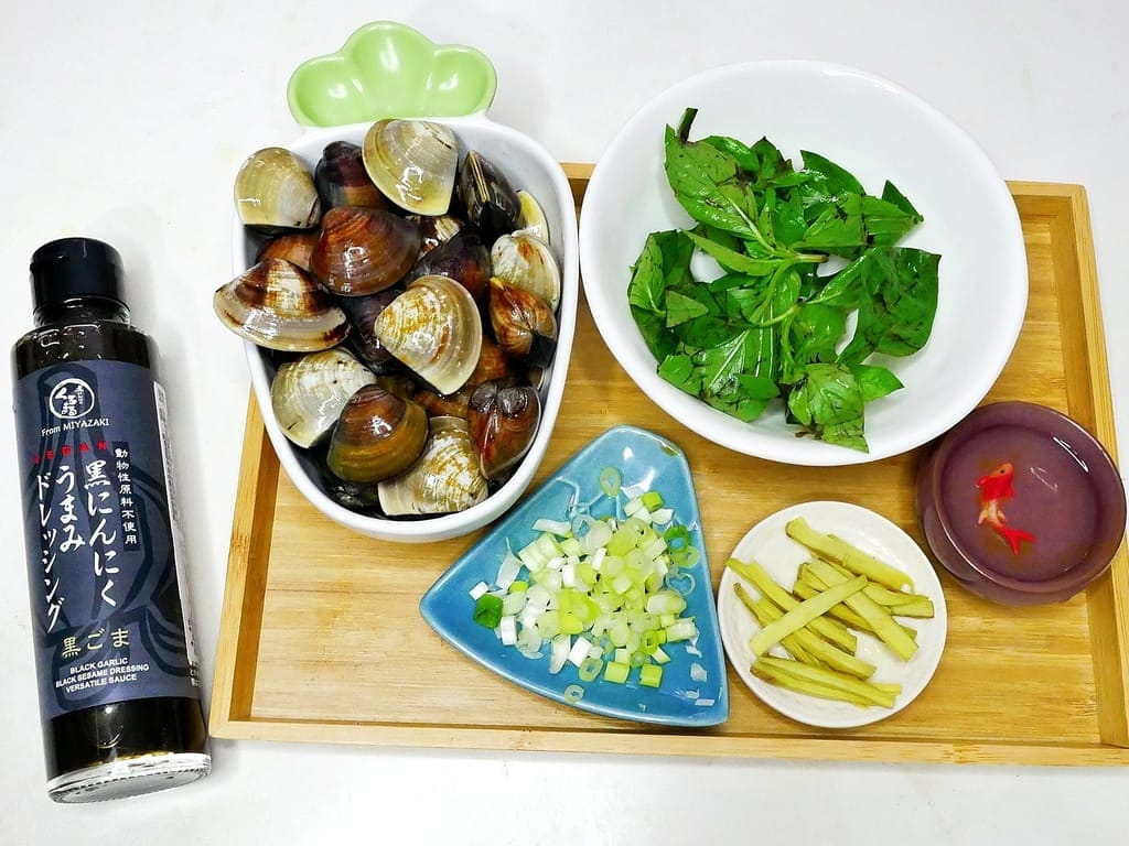 ｜ 家中必備醬料推薦｜宮崎黑蒜頭美味調味醬-蒜頭風味．宮崎黑蒜頭美味調味醬-黑芝麻風味，餐桌上少不了它，家庭主婦推薦必買，快速製作美味料理！