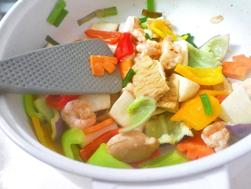 |料理鍋推薦|kolin 歌林3.6L陶瓷電火鍋.煎!煮!炒!炸!陶瓷釉不沾塗層,耐用好清洗.外宿族必備! - 第18張圖 |料理鍋推薦|kolin 歌林3.6L陶瓷電火鍋.煎!煮!炒!炸!陶瓷釉不沾塗層,耐用好清洗.外宿族必備!
