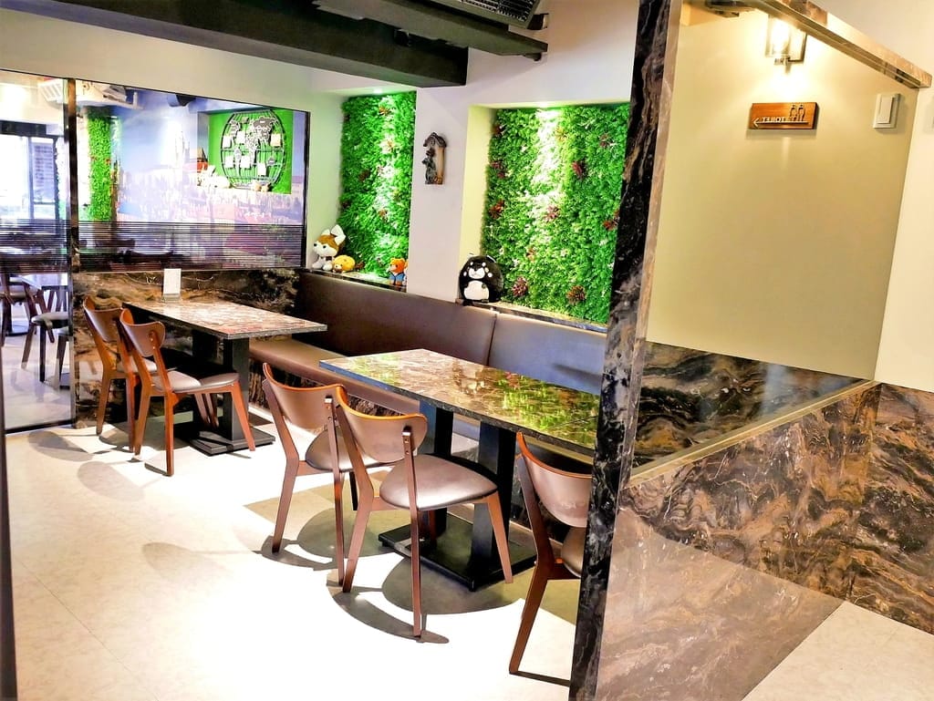 | 石牌捷運站不限時餐廳 | Prague Coffee布拉格咖啡館,近石牌商城/捷運石牌站,不收服務費/平日不限時,有插座.免費WIFI! - 第13張圖 | 石牌捷運站不限時餐廳 | Prague Coffee布拉格咖啡館,近石牌商城/捷運石牌站,不收服務費/平日不限時,有插座.免費WIFI!