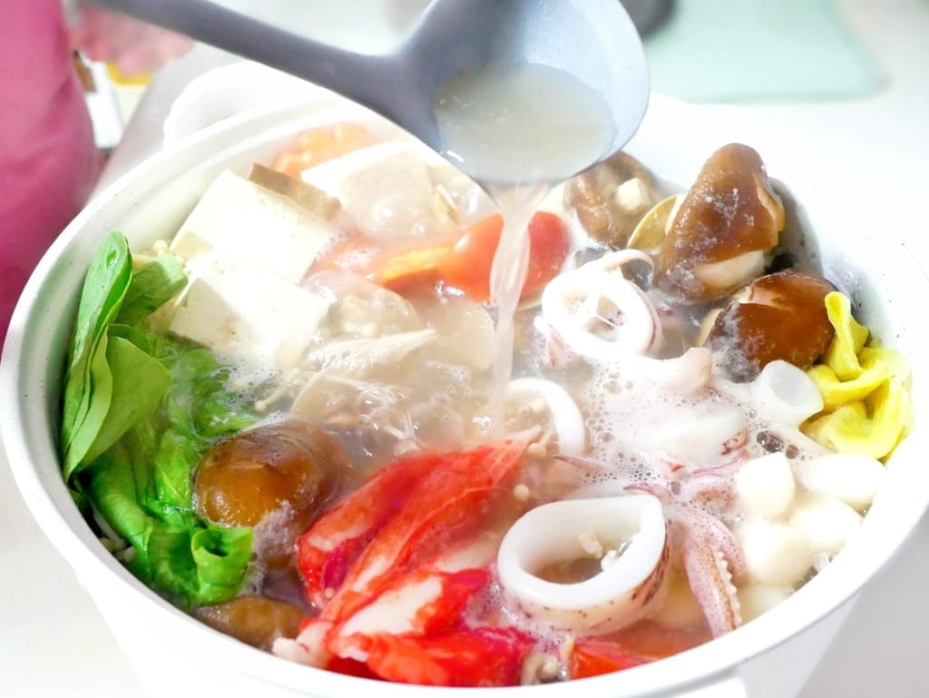 |料理鍋推薦|kolin 歌林3.6L陶瓷電火鍋.煎!煮!炒!炸!陶瓷釉不沾塗層,耐用好清洗.外宿族必備! - 第35張圖 |料理鍋推薦|kolin 歌林3.6L陶瓷電火鍋.煎!煮!炒!炸!陶瓷釉不沾塗層,耐用好清洗.外宿族必備!