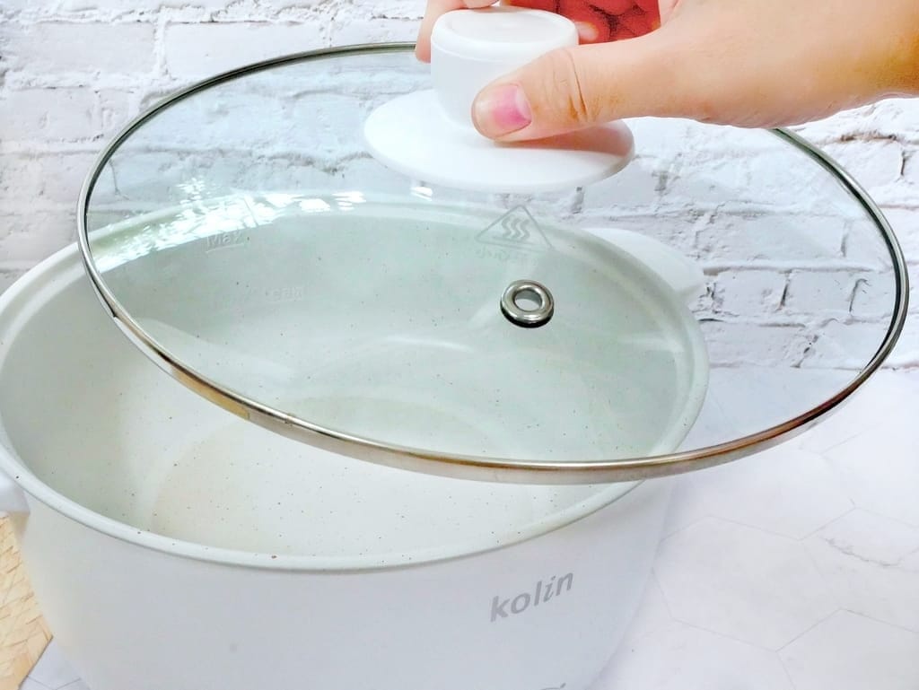 |料理鍋推薦|kolin 歌林3.6L陶瓷電火鍋.煎!煮!炒!炸!陶瓷釉不沾塗層,耐用好清洗.外宿族必備! - 第6張圖 |料理鍋推薦|kolin 歌林3.6L陶瓷電火鍋.煎!煮!炒!炸!陶瓷釉不沾塗層,耐用好清洗.外宿族必備!