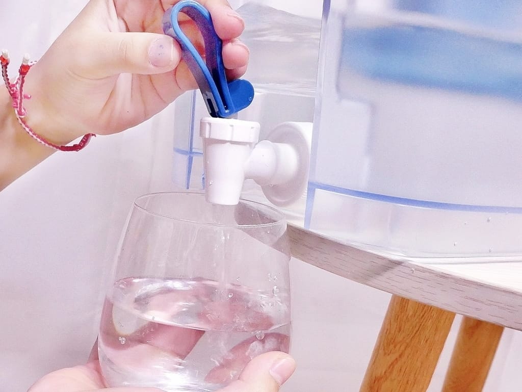 |濾水壺推薦|BRITA Flow 濾水箱.輕巧大容量.德國原裝進口.家庭/露營/旅行必備! - 第2張圖 |濾水壺推薦|BRITA Flow 濾水箱.輕巧大容量.德國原裝進口.家庭/露營/旅行必備!