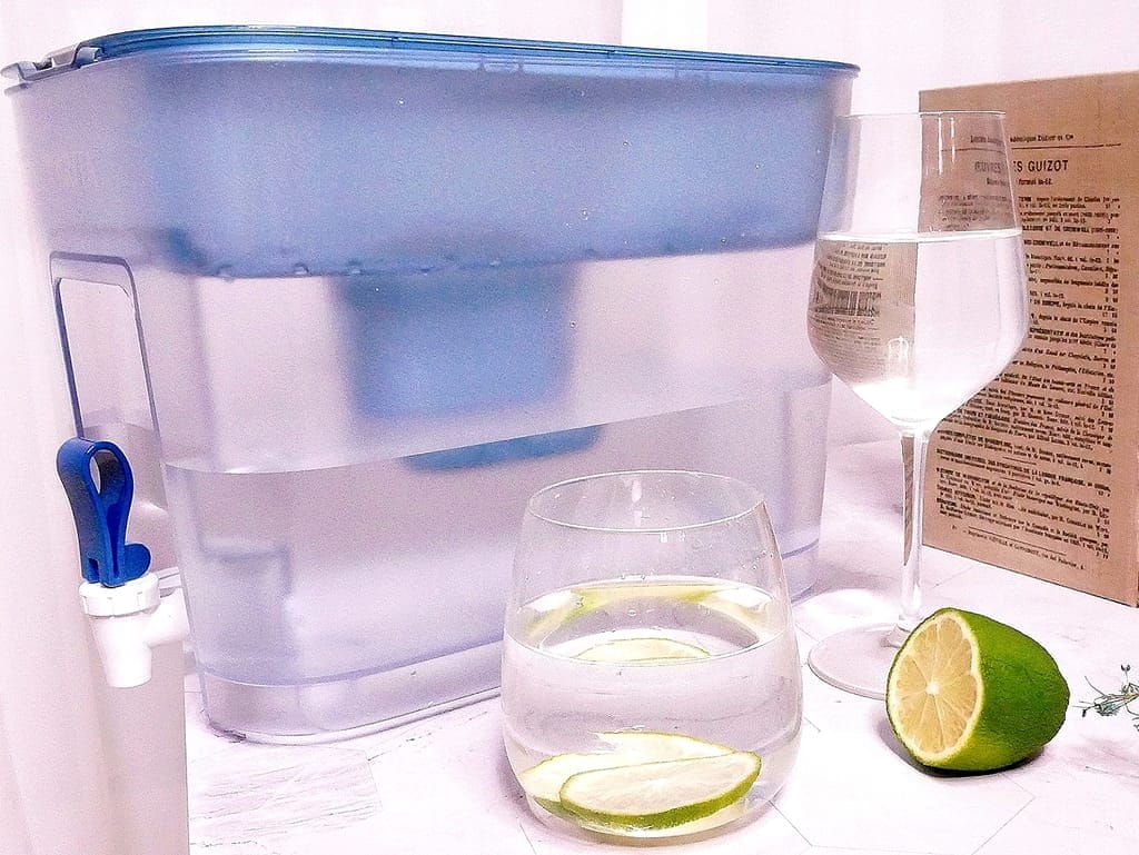 |濾水壺推薦|BRITA Flow 濾水箱.輕巧大容量.德國原裝進口.家庭/露營/旅行必備! - 第3張圖 |濾水壺推薦|BRITA Flow 濾水箱.輕巧大容量.德國原裝進口.家庭/露營/旅行必備!