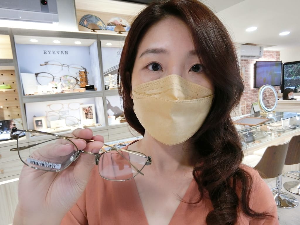 |台北眼鏡推薦|靈魂之窗²眼鏡公司.專業驗光服務.手工框架多元選擇.捷運周邊眼鏡行 - 第48張圖 |台北眼鏡推薦|靈魂之窗²眼鏡公司.專業驗光服務.手工框架多元選擇.捷運周邊眼鏡行