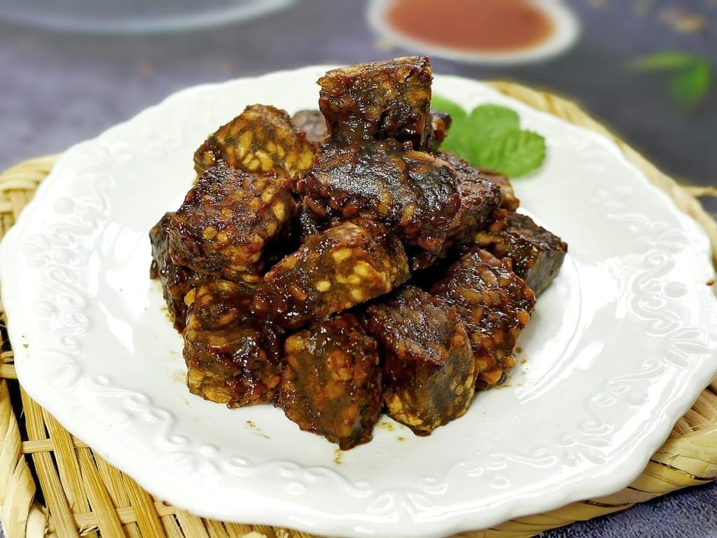 ｜素食滷味小菜｜搗蛋菇蔬食便利店．天然健康無添加，人氣素食方便即食料理包．涮嘴宅配滷味！