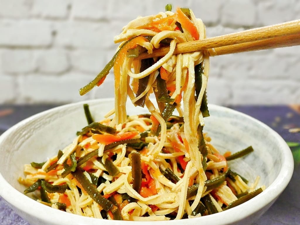 ｜素食滷味小菜｜搗蛋菇蔬食便利店．天然健康無添加，人氣素食方便即食料理包．涮嘴宅配滷味！