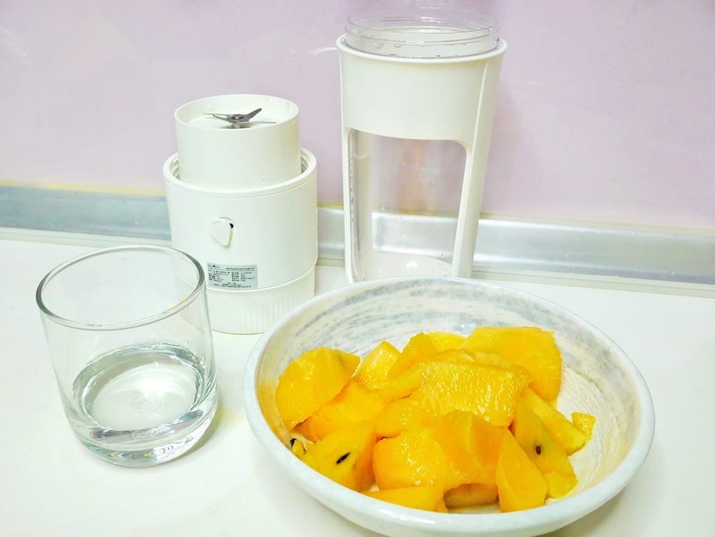 |無線果汁機心得|Roommi-Icy隨行冰淇淋果汁機,自製營養美味果汁/ 冰淇淋.炎炎夏日必備一台! - 第18張圖 |無線果汁機心得|Roommi-Icy隨行冰淇淋果汁機,自製營養美味果汁/ 冰淇淋.炎炎夏日必備一台!