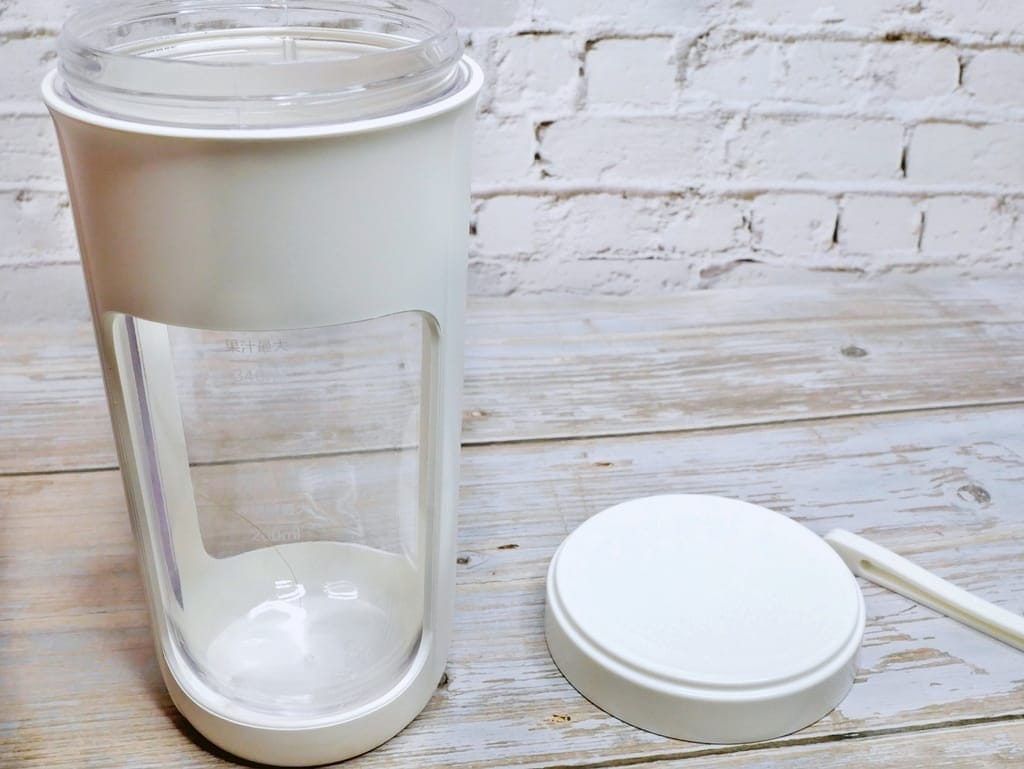 |無線果汁機心得|Roommi-Icy隨行冰淇淋果汁機,自製營養美味果汁/ 冰淇淋.炎炎夏日必備一台! - 第7張圖 |無線果汁機心得|Roommi-Icy隨行冰淇淋果汁機,自製營養美味果汁/ 冰淇淋.炎炎夏日必備一台!