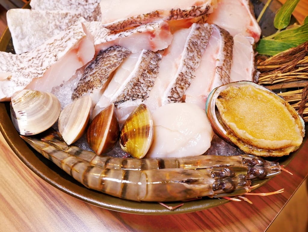 | 中和火鍋 | 燙燙極緻涮涮鍋 中和店,肉食控必朝聖,爽吃肉片,鮮美海鮮,CP值超高火鍋店推薦! - 第32張圖 | 中和火鍋 | 燙燙極緻涮涮鍋 中和店,肉食控必朝聖,爽吃肉片,鮮美海鮮,CP值超高火鍋店推薦!