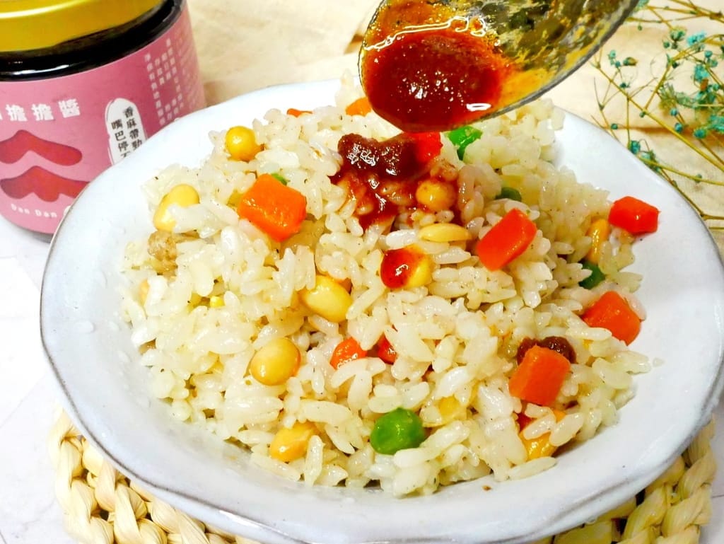 |沾醬推薦|悅善廚 紅油擔擔醬.拌麵/沾水餃/料理入菜.全素可食,快速上桌.忙碌現代人料理好幫手! - 第3張圖 |沾醬推薦|悅善廚 紅油擔擔醬.拌麵/沾水餃/料理入菜.全素可食,快速上桌.忙碌現代人料理好幫手!