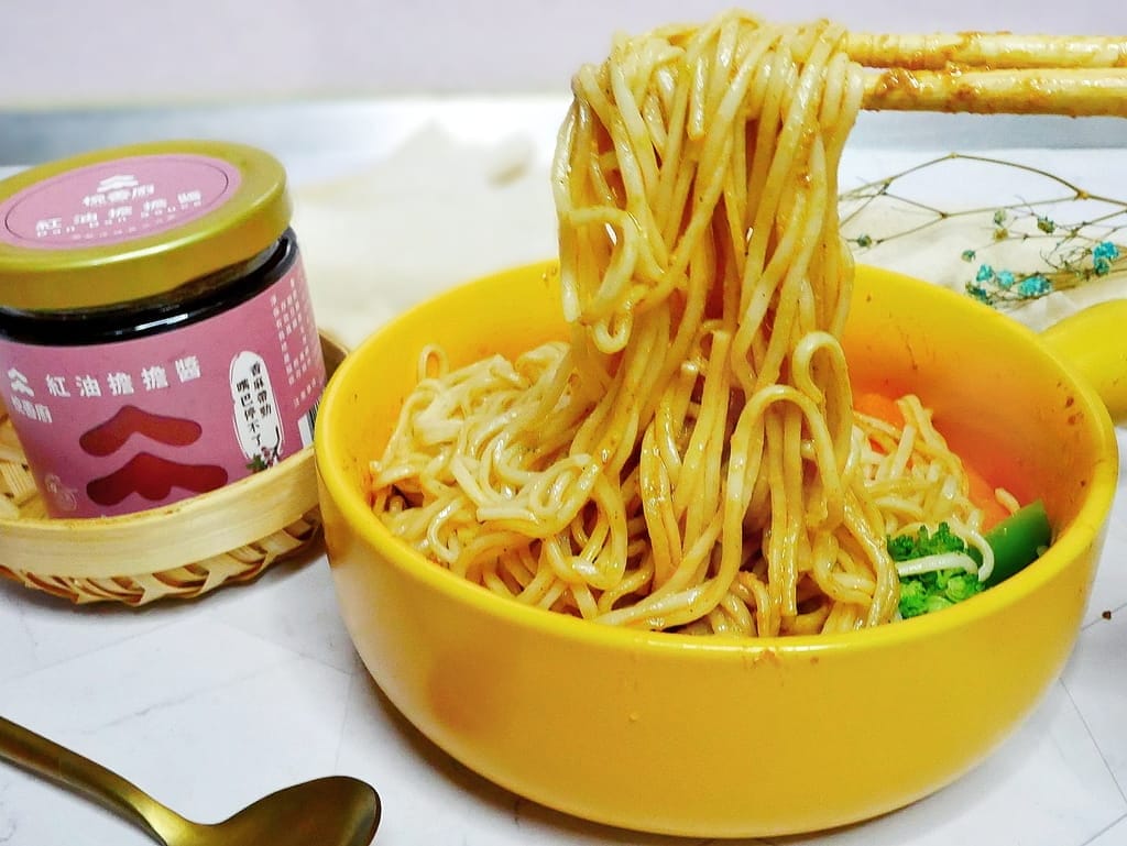 |沾醬推薦|悅善廚 紅油擔擔醬.拌麵/沾水餃/料理入菜.全素可食,快速上桌.忙碌現代人料理好幫手! - 第17張圖 |沾醬推薦|悅善廚 紅油擔擔醬.拌麵/沾水餃/料理入菜.全素可食,快速上桌.忙碌現代人料理好幫手!