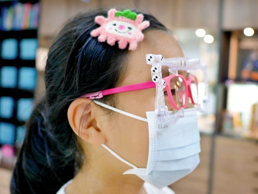 | 兒童眼鏡推薦 | 蘆洲精采眼鏡 3D掃描客製眼鏡.貼合臉部比例,專業客製化服務 - 第33張圖 | 兒童眼鏡推薦 | 蘆洲精采眼鏡 3D掃描客製眼鏡.貼合臉部比例,專業客製化服務