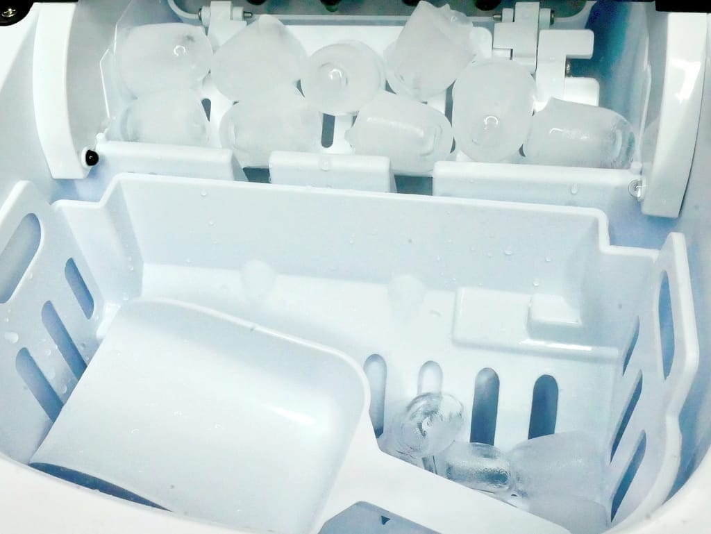 |露營必備|KOHZII 康馳 手提式全自動製冰機KIM1220SS,快速製冰,輕量設計 / 外出攜帶方便.一鍵自動清洗省麻煩! - 第20張圖 |露營必備|KOHZII 康馳 手提式全自動製冰機KIM1220SS,快速製冰,輕量設計 / 外出攜帶方便.一鍵自動清洗省麻煩!