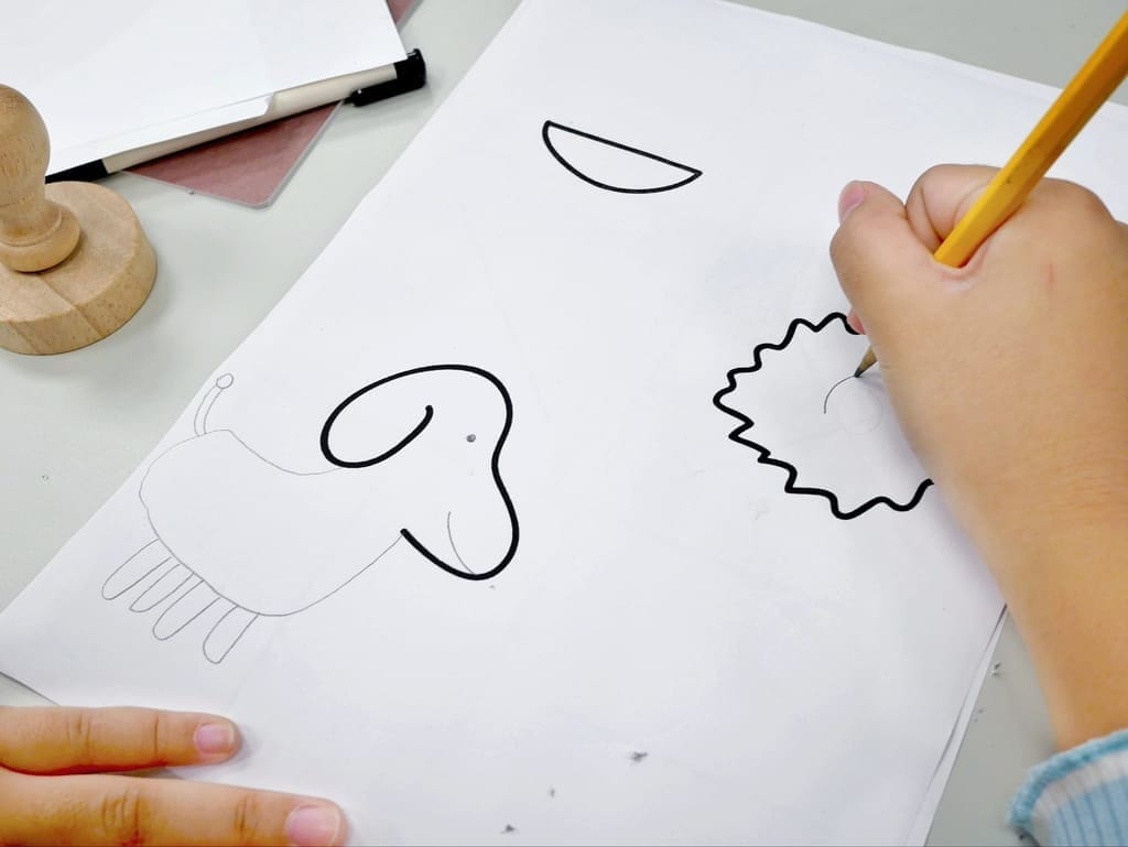 |平面繪畫創作|iROO小小設計學苑,LOGO色.形,意,啟發設計靈感.提升孩子創造力.激發想像邊學邊玩! - 第28張圖 |平面繪畫創作|iROO小小設計學苑,LOGO色.形,意,啟發設計靈感.提升孩子創造力.激發想像邊學邊玩!