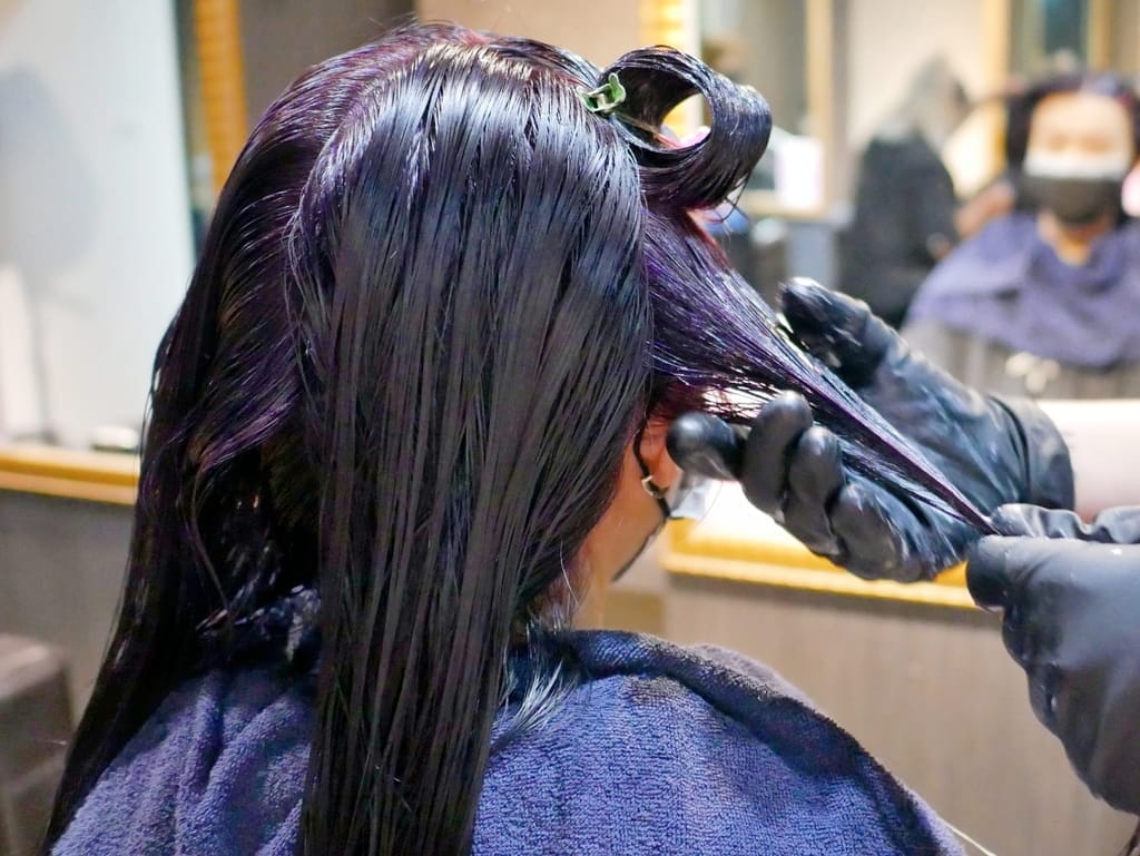 | 板橋染髮推薦 | Wor Hair 新埔店.女生不限長短染或燙髮只要1500元.迷人的極光紫黑色~ - 第29張圖 | 板橋染髮推薦 | Wor Hair 新埔店.女生不限長短染或燙髮只要1500元.迷人的極光紫黑色~