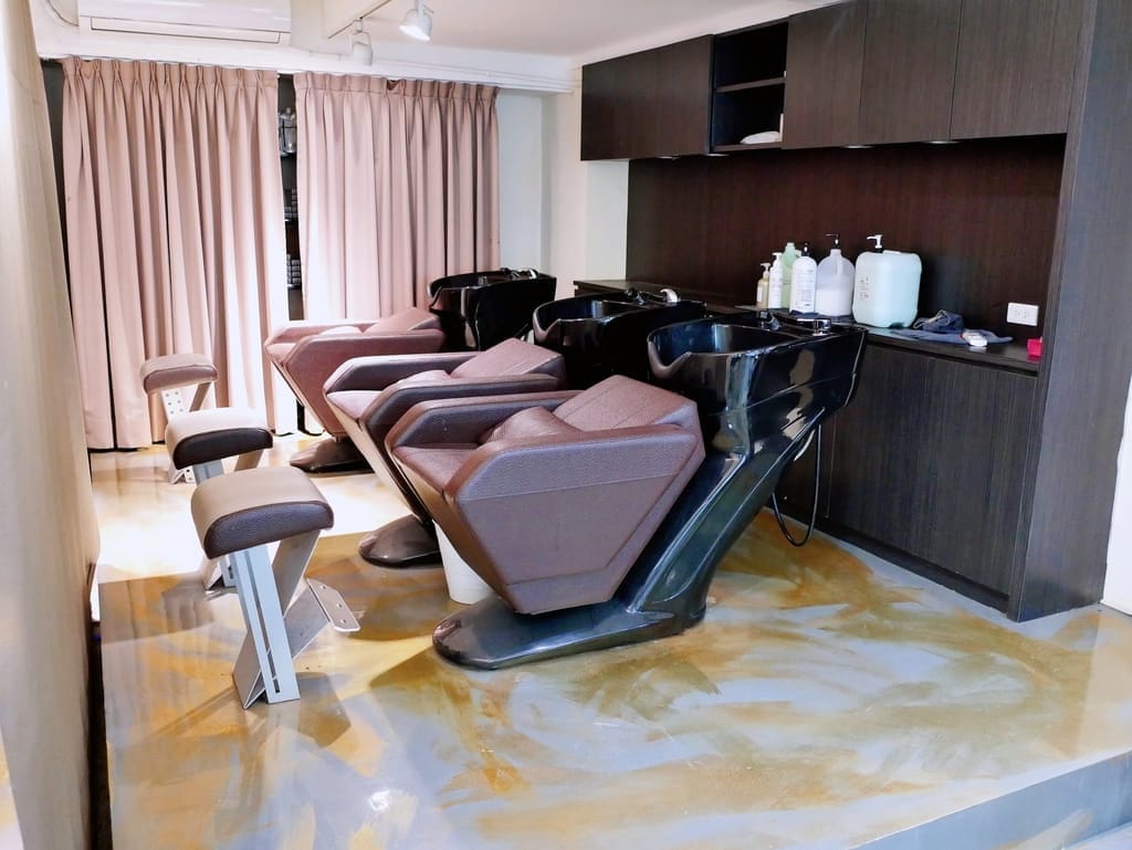 | 板橋染髮推薦 | Wor Hair 新埔店.女生不限長短染或燙髮只要1500元.迷人的極光紫黑色~ - 第7張圖 | 板橋染髮推薦 | Wor Hair 新埔店.女生不限長短染或燙髮只要1500元.迷人的極光紫黑色~
