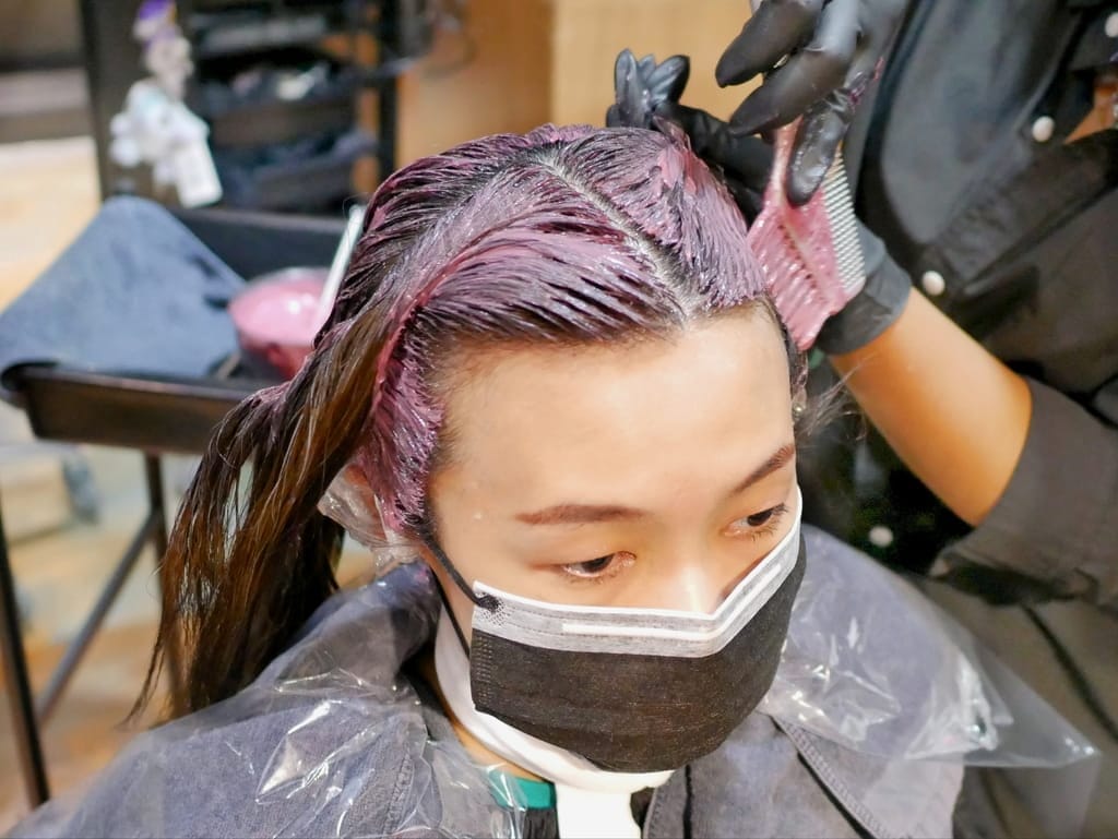 | 板橋染髮推薦 | Wor Hair 新埔店.女生不限長短染或燙髮只要1500元.迷人的極光紫黑色~ - 第15張圖 | 板橋染髮推薦 | Wor Hair 新埔店.女生不限長短染或燙髮只要1500元.迷人的極光紫黑色~