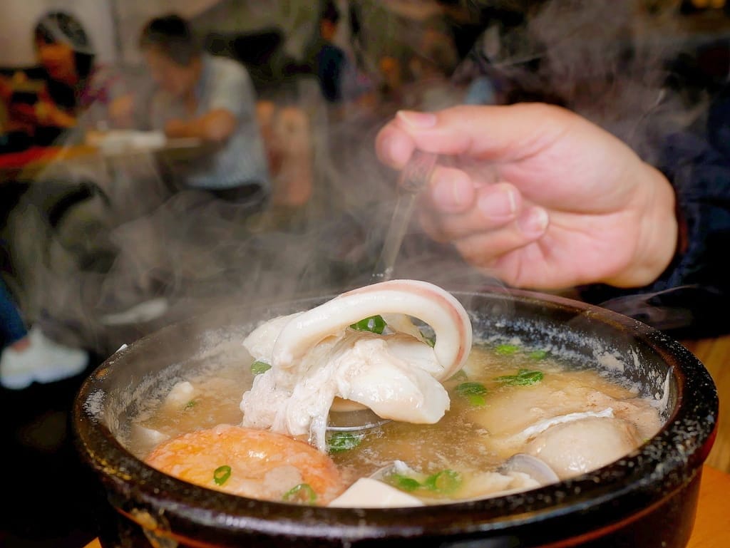 | 新莊韓式料理 | 海雲韓式料理.小菜無限吃到飽,銅板烤肉/石鍋拌飯/韓式鍋物,一吃就愛上! - 第34張圖 | 新莊韓式料理 | 海雲韓式料理.小菜無限吃到飽,銅板烤肉/石鍋拌飯/韓式鍋物,一吃就愛上!