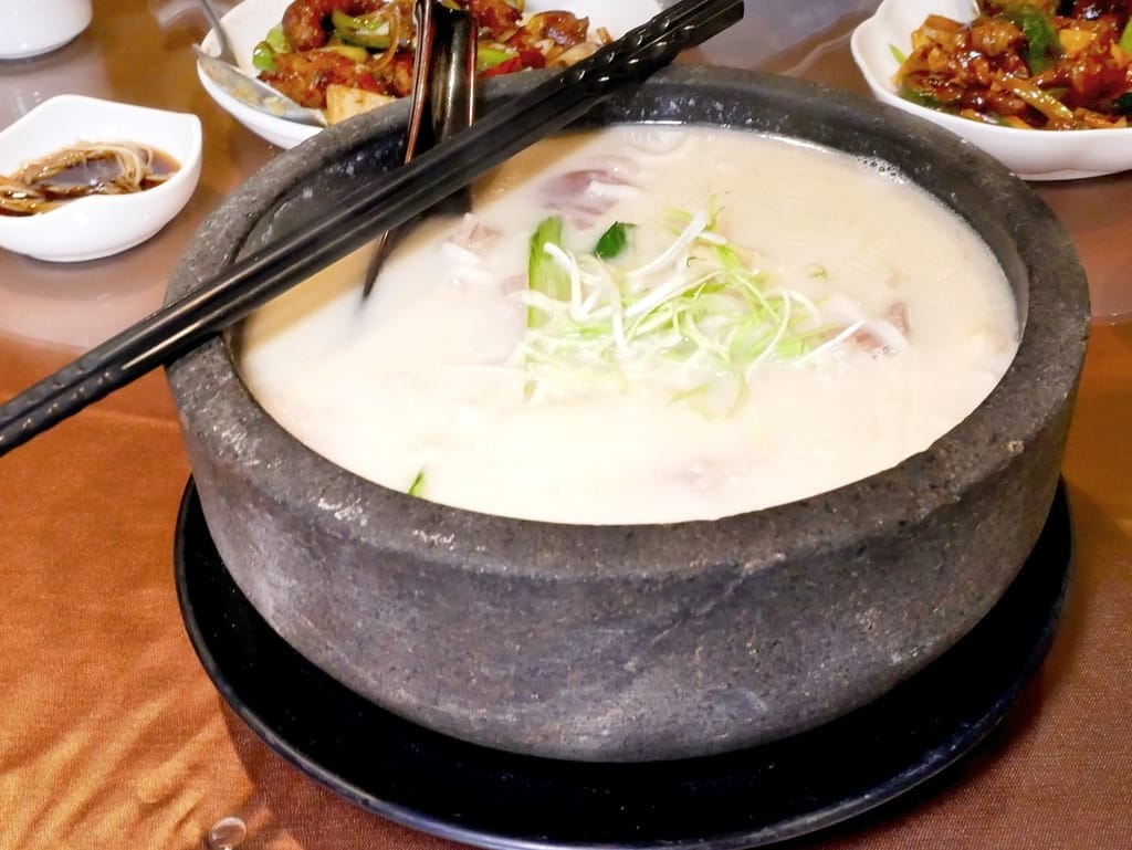 | 大安區美食餐廳 | 詠豐堂 Eihodo.蟹粉小籠包.泡椒牛肉,糖醋魚片,醃篤鮮濃湯煨麵,合菜餐廳,上海菜推薦! - 第31張圖 | 大安區美食餐廳 | 詠豐堂 Eihodo.蟹粉小籠包.泡椒牛肉,糖醋魚片,醃篤鮮濃湯煨麵,合菜餐廳,上海菜推薦!