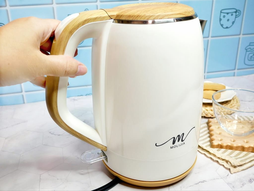 | 實用快煮壺推薦 | MOLIJIA 魔力家 M27雙層防燙快煮壺,1.9公升,省電快煮壺.隨手沖泡茶飲很放便! - 第9張圖 | 實用快煮壺推薦 | MOLIJIA 魔力家 M27雙層防燙快煮壺,1.9公升,省電快煮壺.隨手沖泡茶飲很放便!
