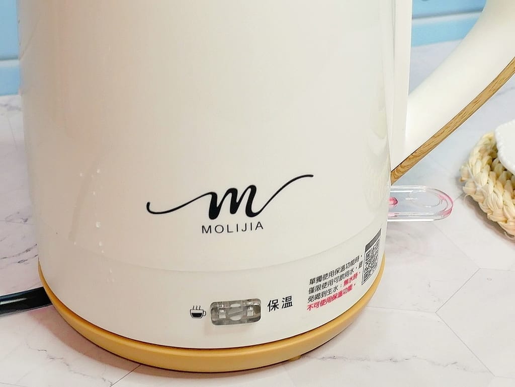 | 實用快煮壺推薦 | MOLIJIA 魔力家 M27雙層防燙快煮壺,1.9公升,省電快煮壺.隨手沖泡茶飲很放便! - 第23張圖 | 實用快煮壺推薦 | MOLIJIA 魔力家 M27雙層防燙快煮壺,1.9公升,省電快煮壺.隨手沖泡茶飲很放便!