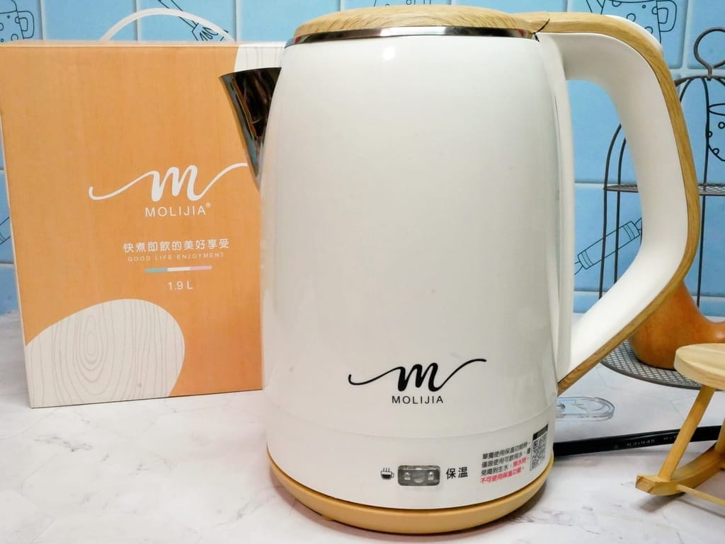 | 實用快煮壺推薦 | MOLIJIA 魔力家 M27雙層防燙快煮壺,1.9公升,省電快煮壺.隨手沖泡茶飲很放便! - 第4張圖 | 實用快煮壺推薦 | MOLIJIA 魔力家 M27雙層防燙快煮壺,1.9公升,省電快煮壺.隨手沖泡茶飲很放便!