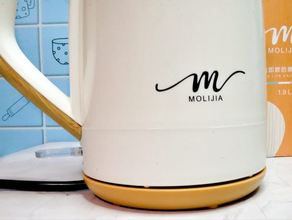 | 實用快煮壺推薦 | MOLIJIA 魔力家 M27雙層防燙快煮壺,1.9公升,省電快煮壺.隨手沖泡茶飲很放便! - 第21張圖 | 實用快煮壺推薦 | MOLIJIA 魔力家 M27雙層防燙快煮壺,1.9公升,省電快煮壺.隨手沖泡茶飲很放便!