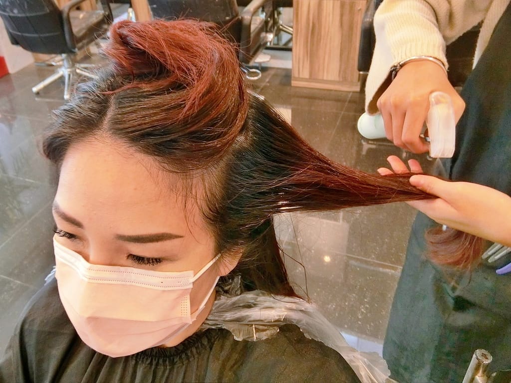 |西門染髮護髮| 禾林造型西門店,結構式護髮.髮色光澤質感大提升,6號張詩妤設計師 - 第21張圖 |西門染髮護髮| 禾林造型西門店,結構式護髮.髮色光澤質感大提升,6號張詩妤設計師