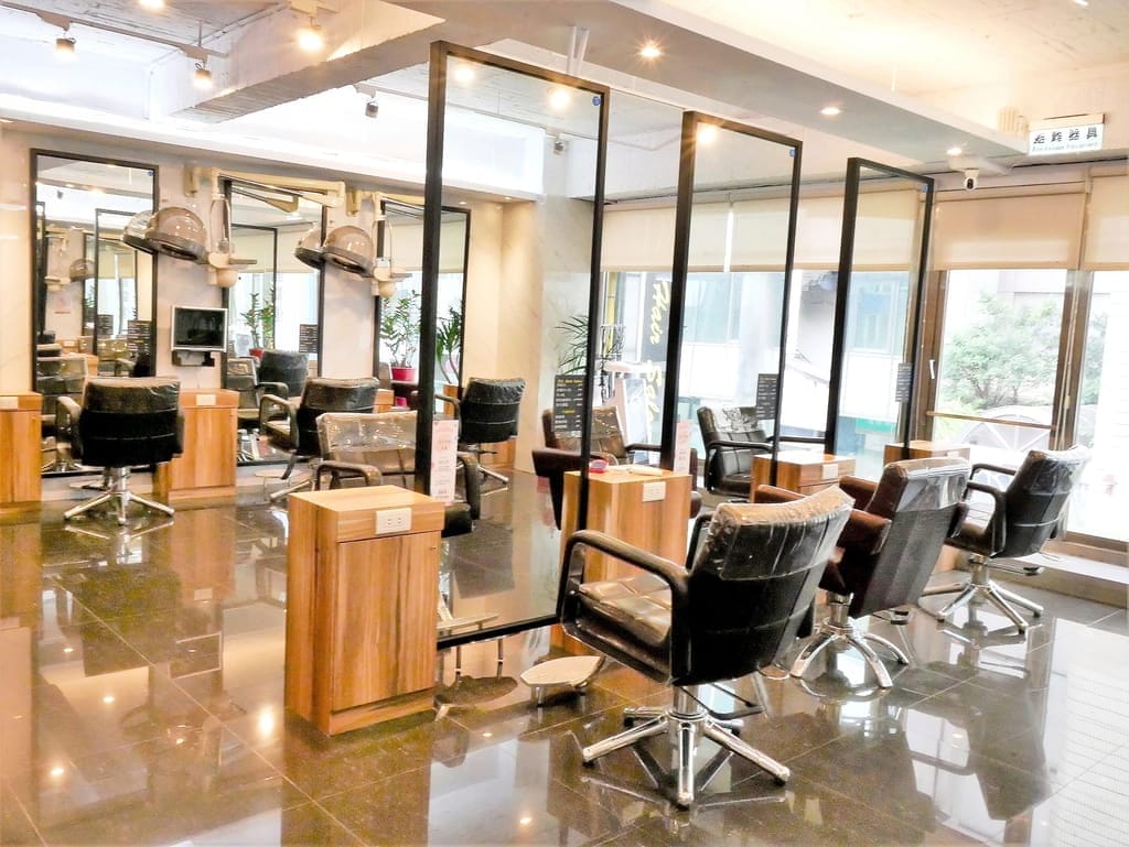 |西門染髮護髮| 禾林造型西門店,結構式護髮.髮色光澤質感大提升,6號張詩妤設計師 - 第8張圖 |西門染髮護髮| 禾林造型西門店,結構式護髮.髮色光澤質感大提升,6號張詩妤設計師