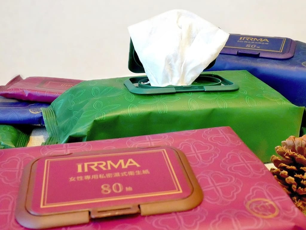 |擦臉濕紙巾|iRRMA 濕式衛生紙.不連抽設計.成分溫和安心,育兒好物,嬰兒濕紙巾推薦,月經來也可以潔淨乾爽! - 第11張圖 |擦臉濕紙巾|iRRMA 濕式衛生紙.不連抽設計.成分溫和安心,育兒好物,嬰兒濕紙巾推薦,月經來也可以潔淨乾爽!